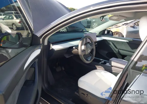 2024 Tesla Model Y Long Range Dual Motor All-Wheel Drive/Rwd from USA, damaged, VIN 7SAYGDED2RF086267